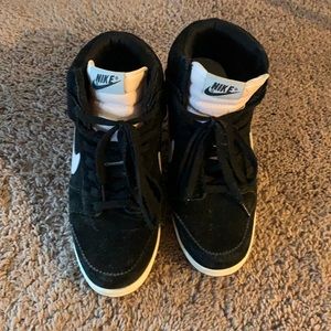 Nike skydunk wedge runners